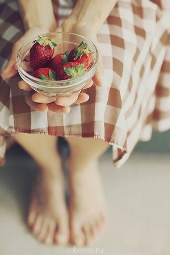 Доброе утро и Спокойной ночи - клубника.jpg