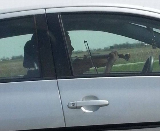 Про автомобили и автомобилистов - DI_WC2TlUL0.jpg