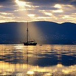 Аватар, аватар, аватар.... - 99px_ru_avatar_146961_plivushij_na_fone_gor_parusnik_v_luchah_utrennego.jpg