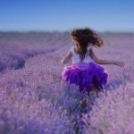 Аватар, аватар, аватар.... - 99px_ru_avatar_155178_devochka_bejit_po_lavandovomu_polu.jpg