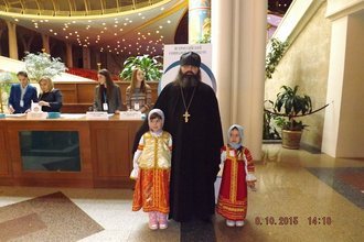 Помощь священнику - 9ef325887b8394a45965bd9f3b3a0f95.jpg