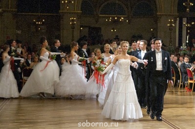 БАЛ-МАСКАРАД  - Vykhod-2.jpg