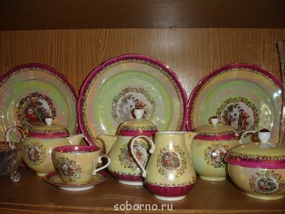 Сервиз "Мадонны". Очень модный был.