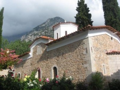 Монастырь Иерусалим. Находится чуть выше нашего лагеря. Мы его посещали почти каждый день. Там я причастилась.