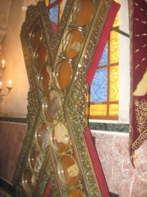 Крест, на котором был распят апостол Андрей