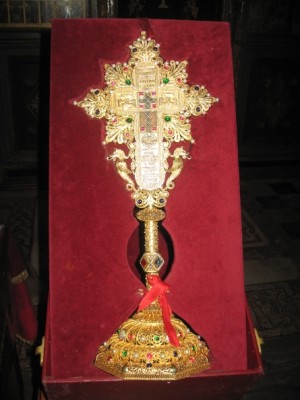 Греческие зарисовки - с частичкой Креста Господня.jpg