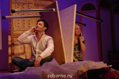 Молодежный спектакль Он-Она  - прости 2 w_486e3fd2.jpg