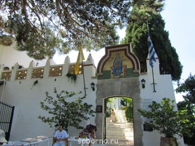 Корфу, Бари и материковая Греция. Записки упрямого ослика - палеокастрица вход.jpg