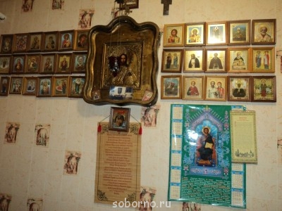 Господи Исусе Христе,сыне Божий спаси и сохрани раб своих Дарию с младенцем Михаилом  и пошли им Ангела мирна хранителя.Аминь.