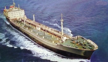 Танкер близкий по архитектуре