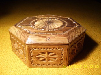 Семигранная шкатулка