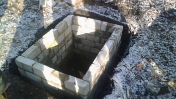 Яма под гальюн.