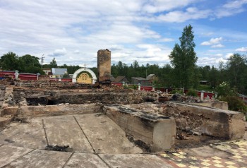 храм после пожара