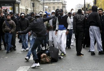 Умом Россию не понять, аршином общим не измерить... - Besporjadki2.jpg