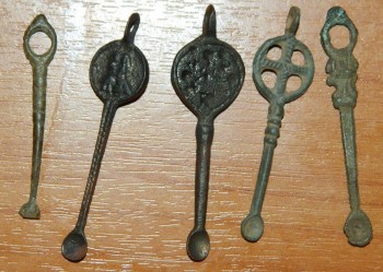 Что за крестик? - 1000.jpg