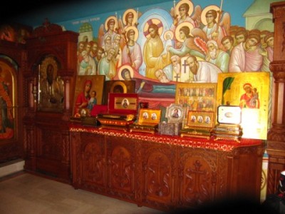 Ковчеги со святыми мощами