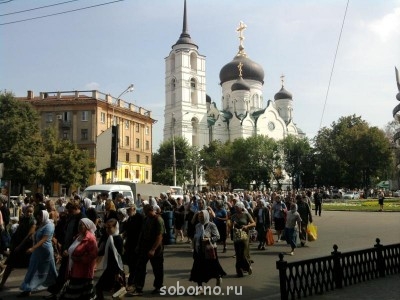 Начало Крестного хода.